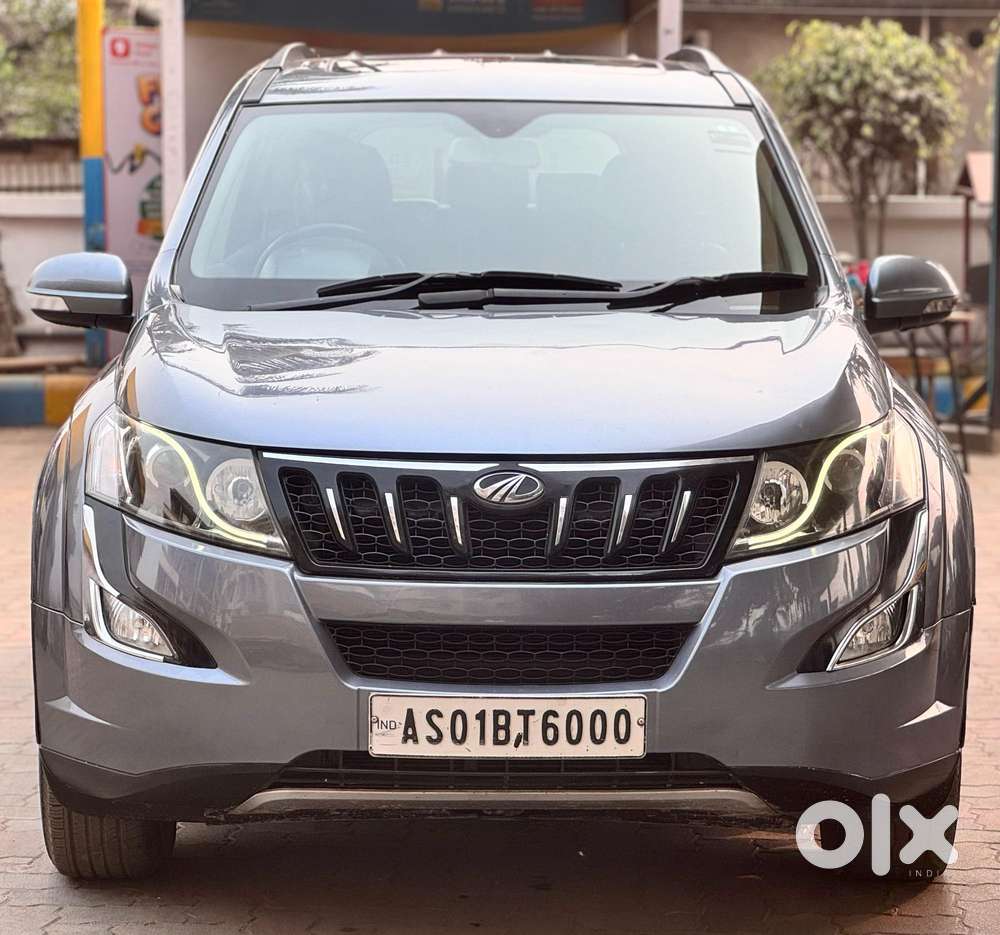 Mahindra XUV500 2.2 W10, 2015, Diesel