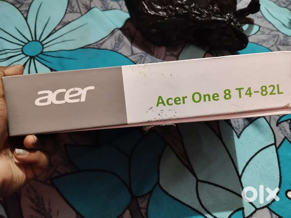 Acer one 8 T4-82L