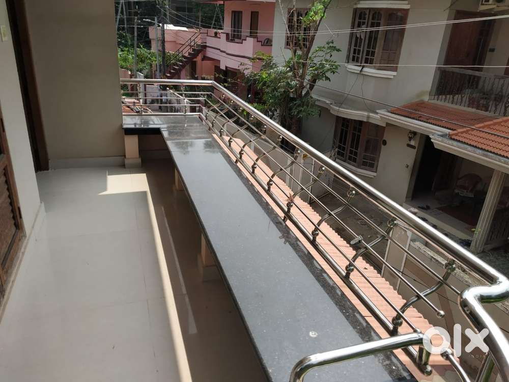 2 Bed 1 bath HK First floor