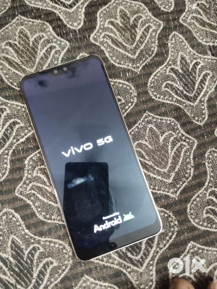 Vivo V23  (5G) 128gb fingerprint not working folder change
