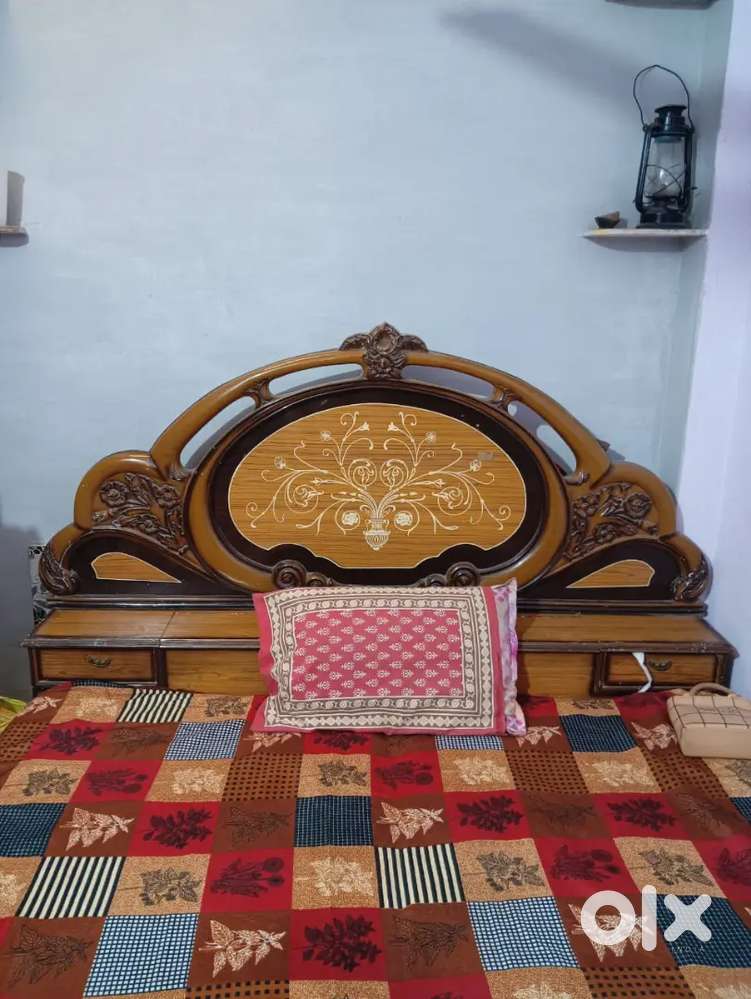 Wooden Double Bed with Mattress – Classic Carved Design