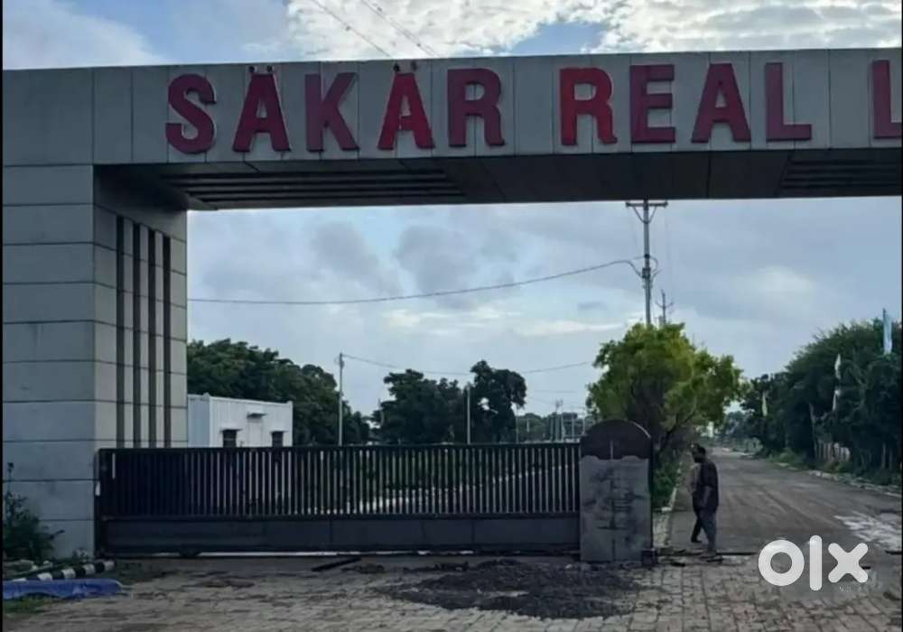 MAIN ROAD SIX LAIN TOUCH COLONY