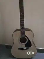 Yamaha f280 guitar