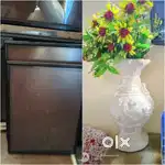 Decorative flower pot with artificial flowers 8 nice photo frame