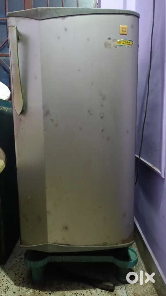 Refrigerator For Sale