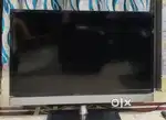Toshiba 28-inch LCD TV  Excellent Condition  With Remote