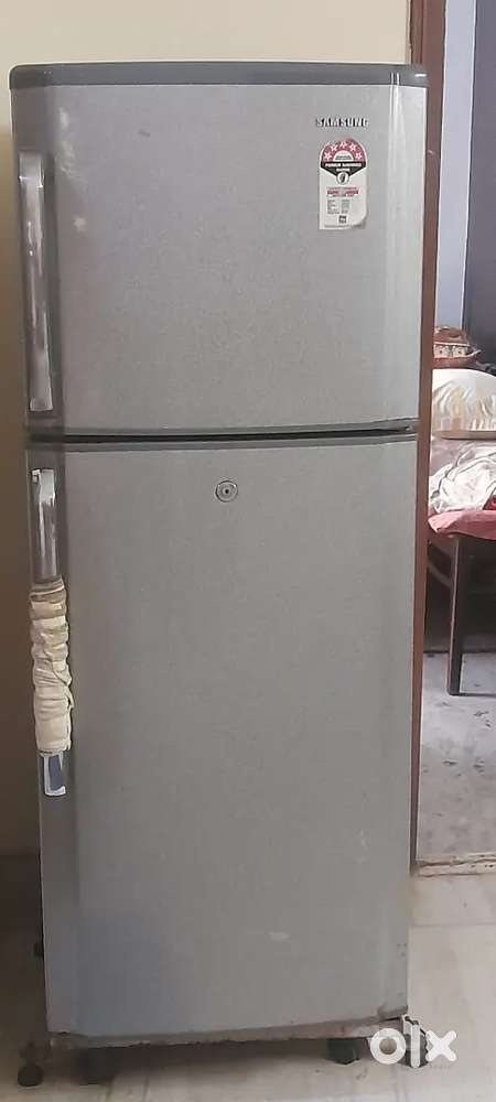 Samsung 250 Lt,Double Door Refrigerator5 star,Frost free.
