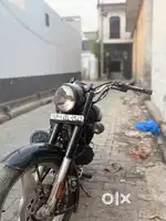 ROYAL enfield / bullet standard 350