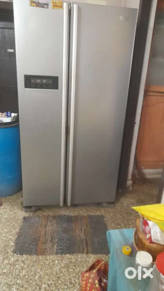 LG SXS 630L  fridge