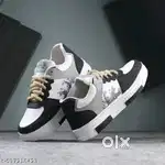 Classic Men Sneakers