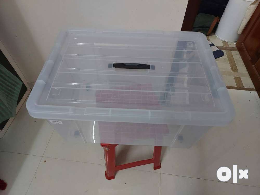 Plastic Container with trolley wheels