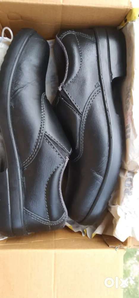 Safety shoes for 6 inch