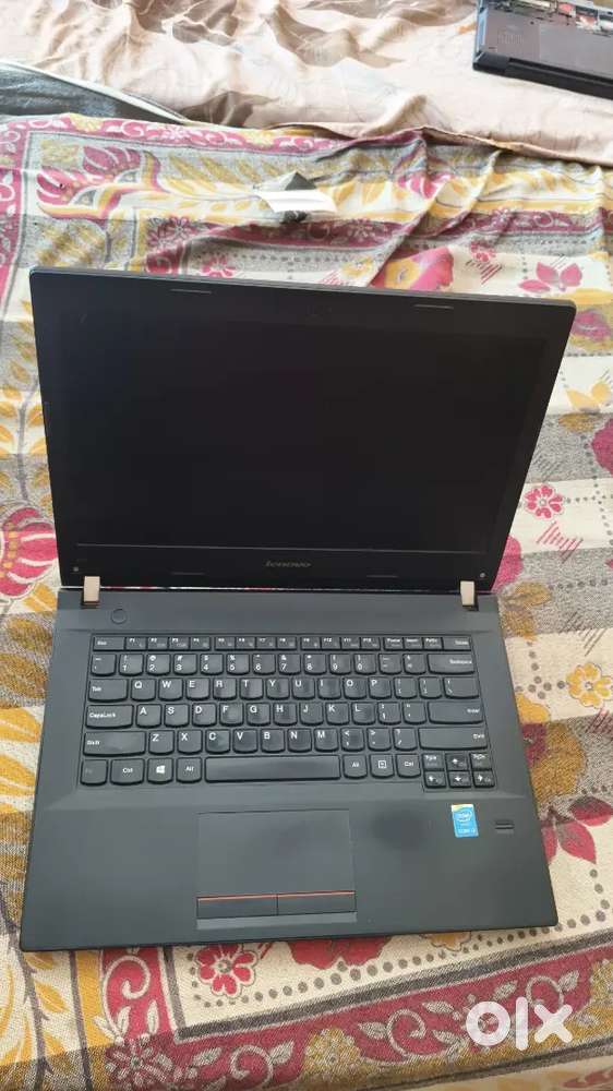 Lenovo laptop E40 i3 5th generation 8gb