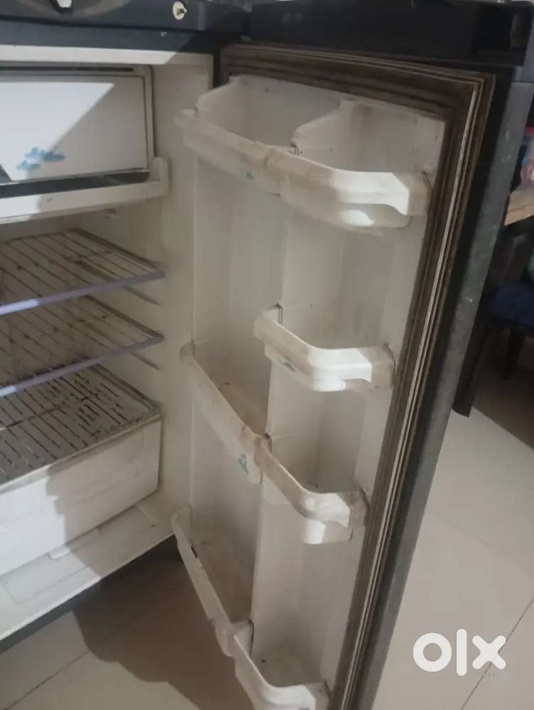 Fridge in working good condition
