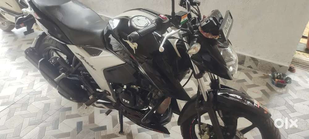 Good condition single Hand