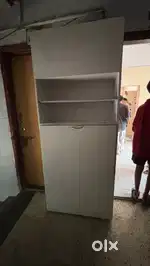 Showcase in very good condition