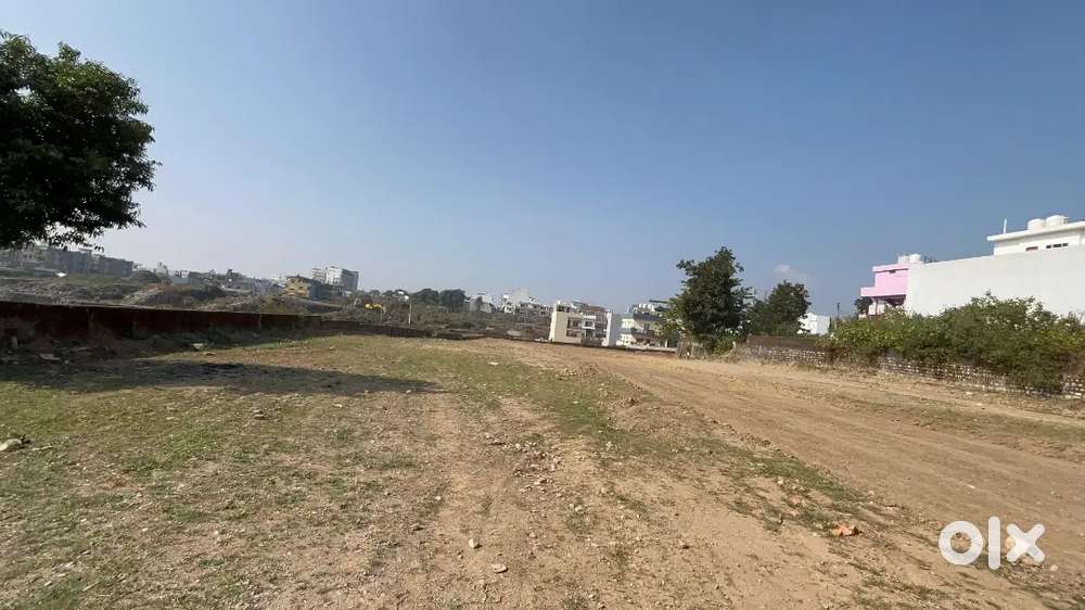 Plotting Avilable in sahastradhara road