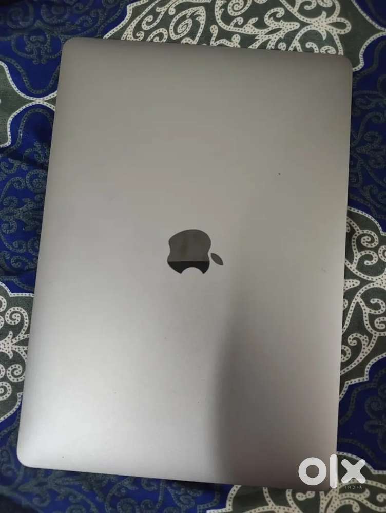 MACBOOK AIR M1
