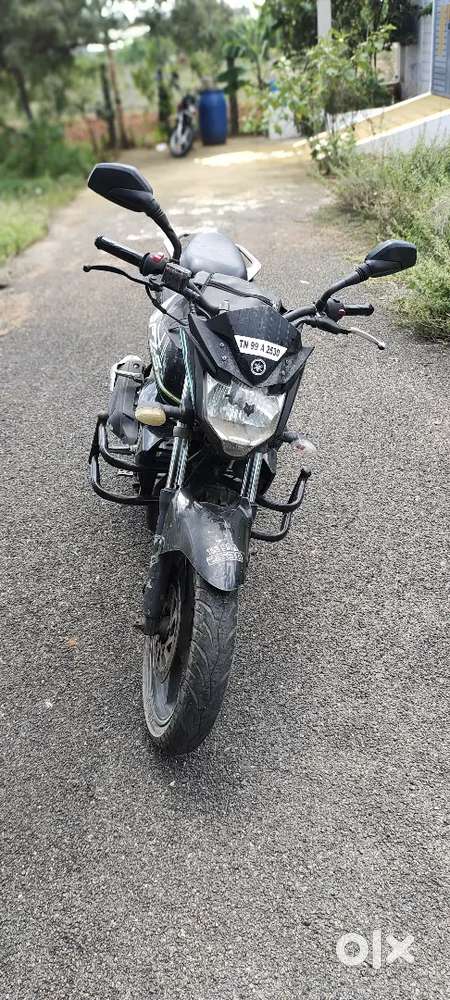 YAMAHA FZS