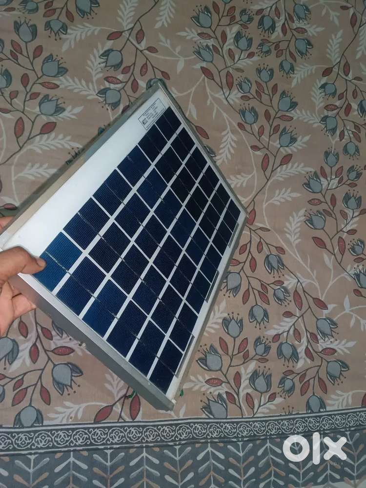 Solar panel 10W 36CELL and Bike horn at just 700 rs with new condition