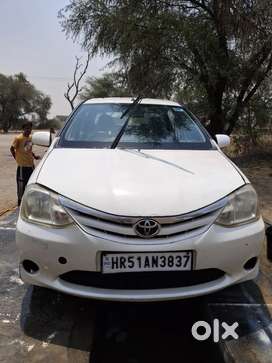 Toyota Etios 2011 Petrol+cng90000 Km Driven