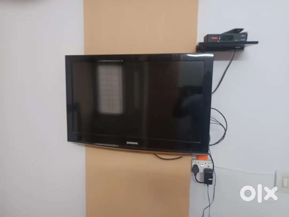 Samsung 32 HD TV in decent condition