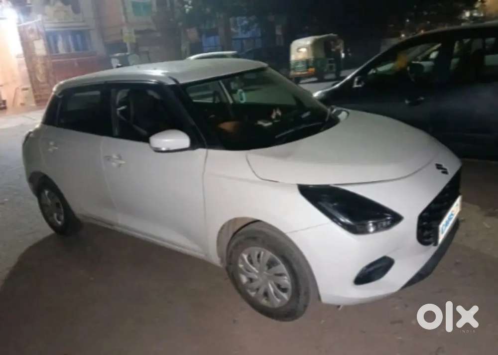 Maruti Suzuki Swift 2024 October first owner UP32