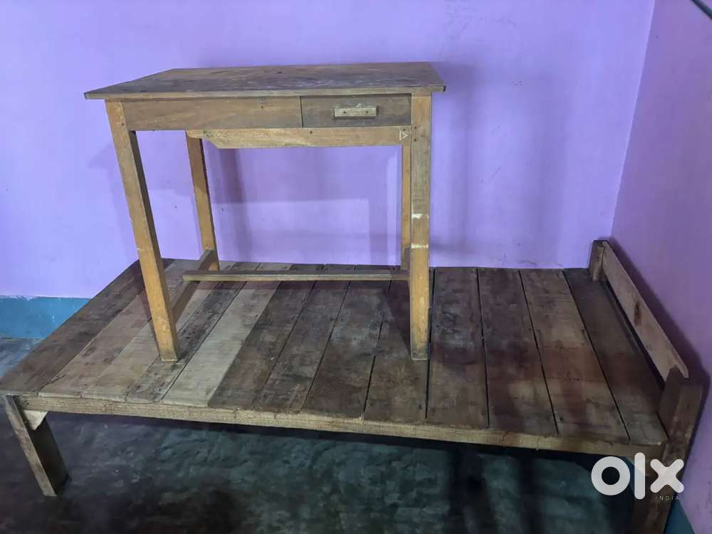 Very Good condition  , single bed & table