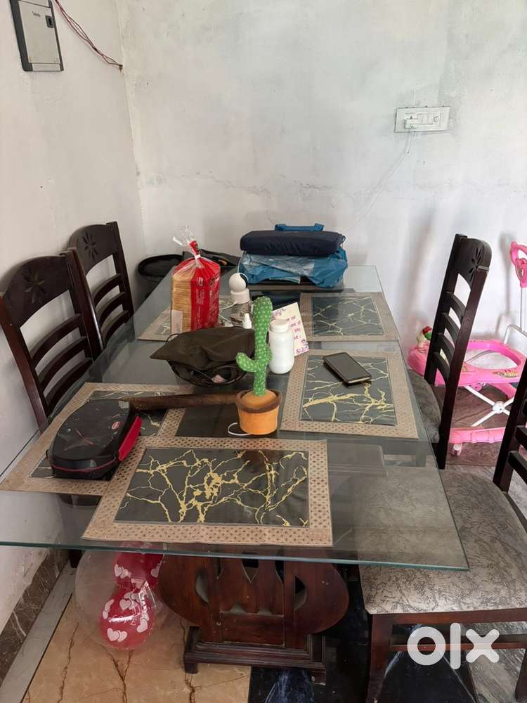 Six chair dining table