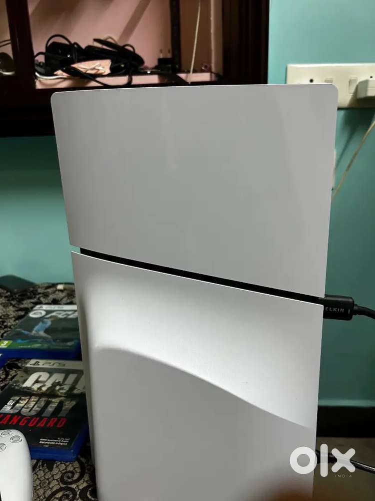 Play station slim 1TB CD version