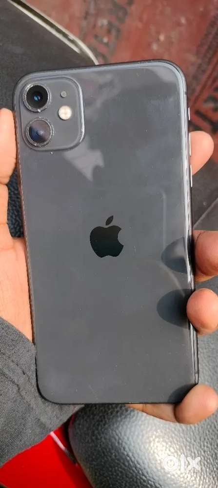 I phone 11 (128) GB very Good condition