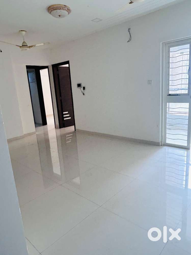 ready poss. 3 bhk in ravet