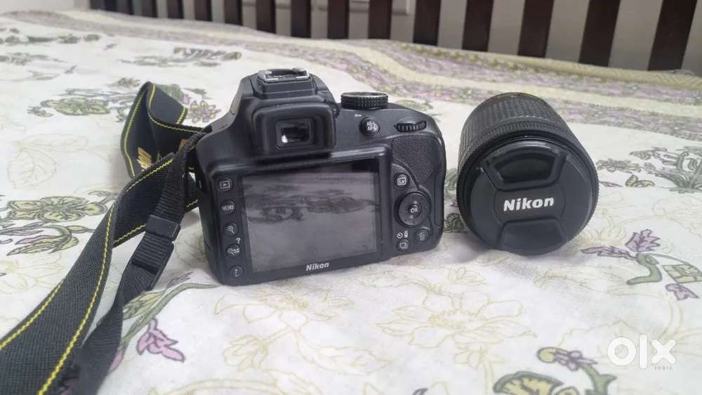 Selling Nikon D3400 DSLR