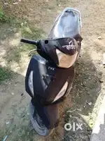 Selling scooty