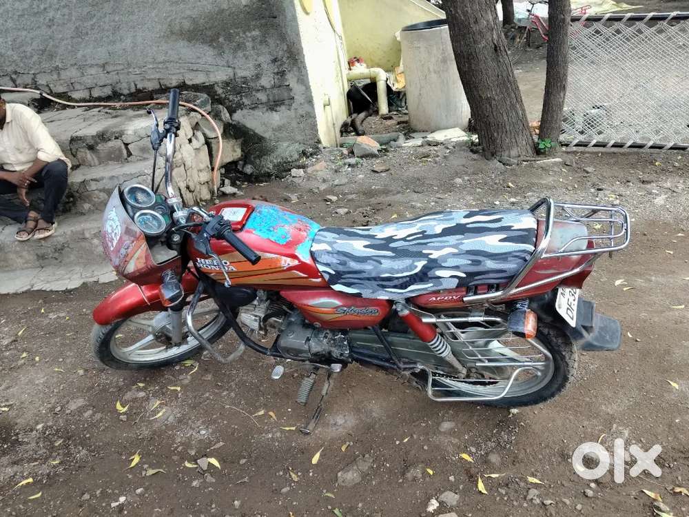 Gadi aachi hai sab thik hai thoda kam hai but gadi aachi chel ti hai