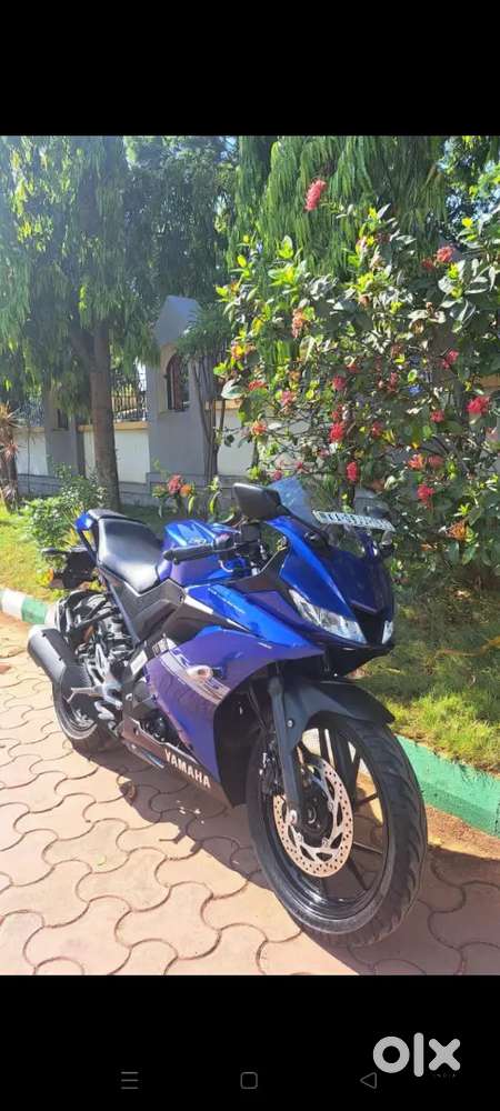 Yamaha R15 V3 single owner 01 showroom condition