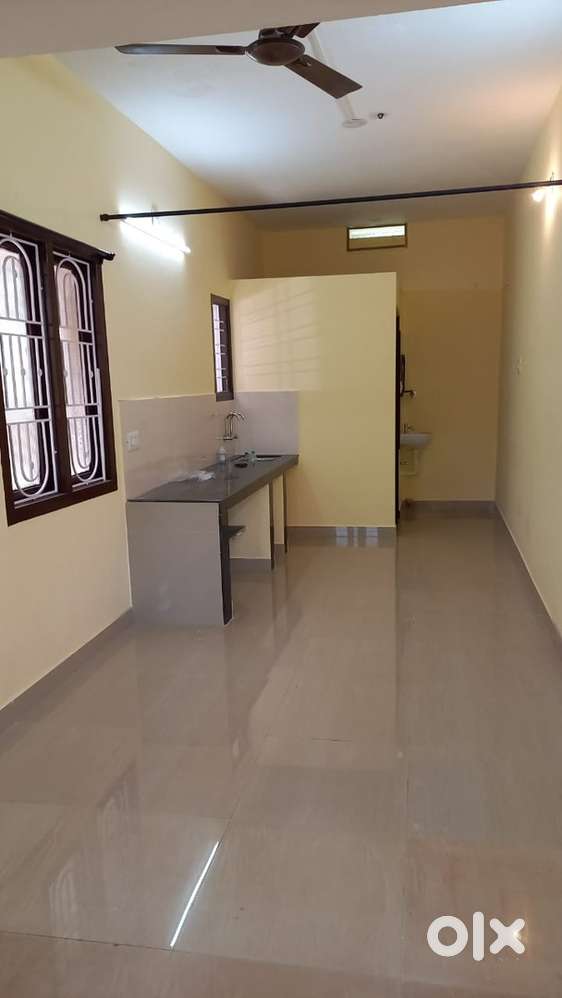 Spacious bachelor room in ground floor Hosabettu surathkal