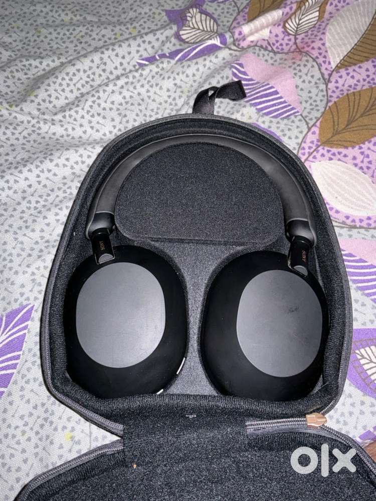 Sony headphone WH-1000XM5