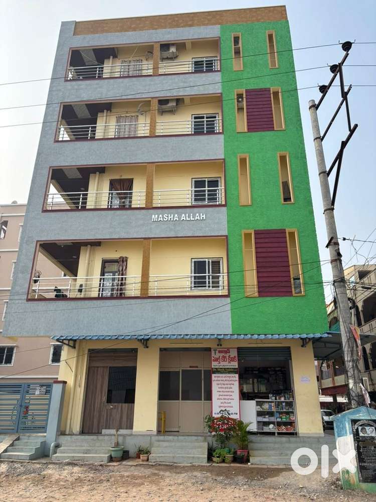 Three bed room Falt for rent Near cinepolis Patamata