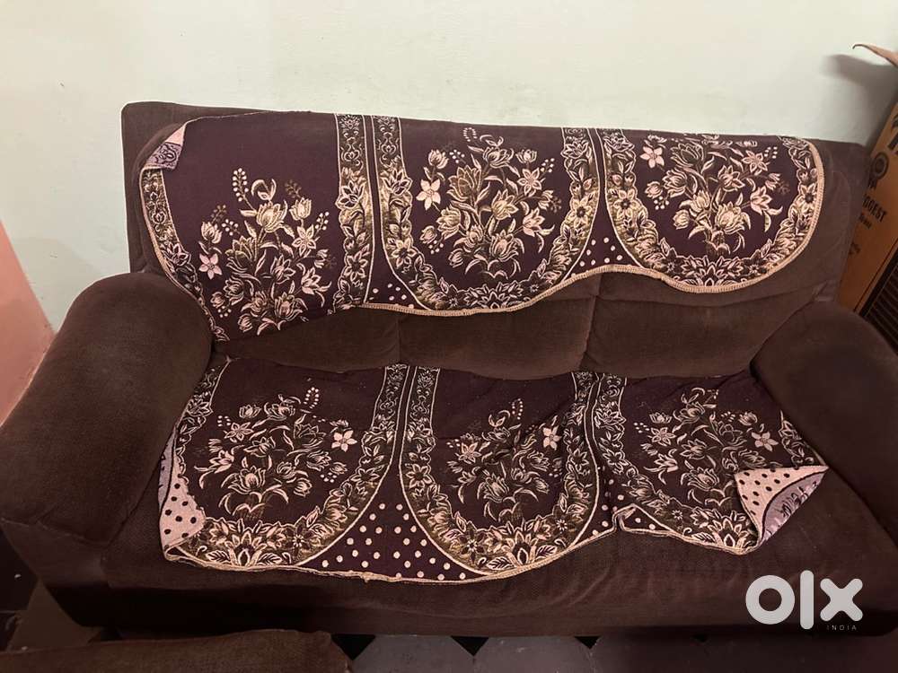 3 seater and 2 single seater