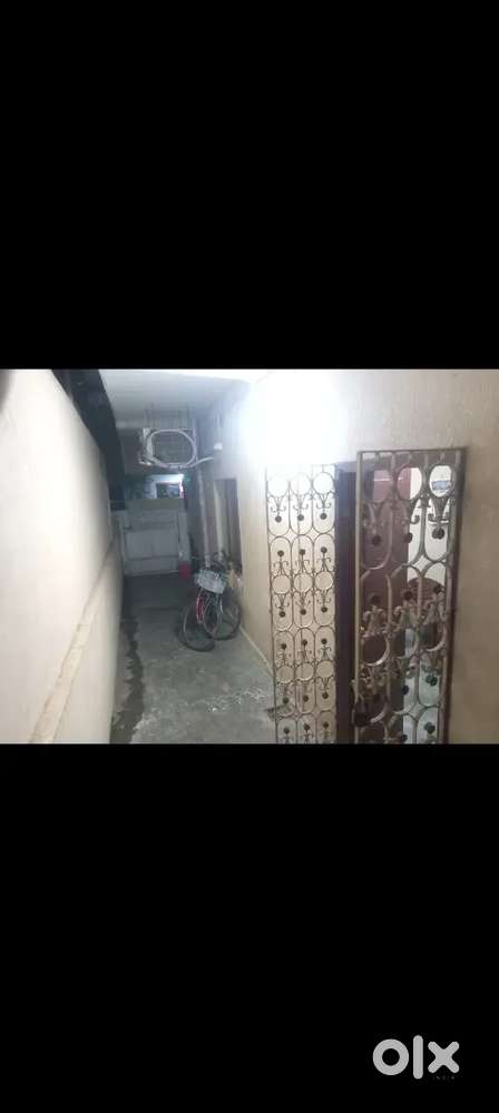 Single room for rent commercial purpose,mainroad back side