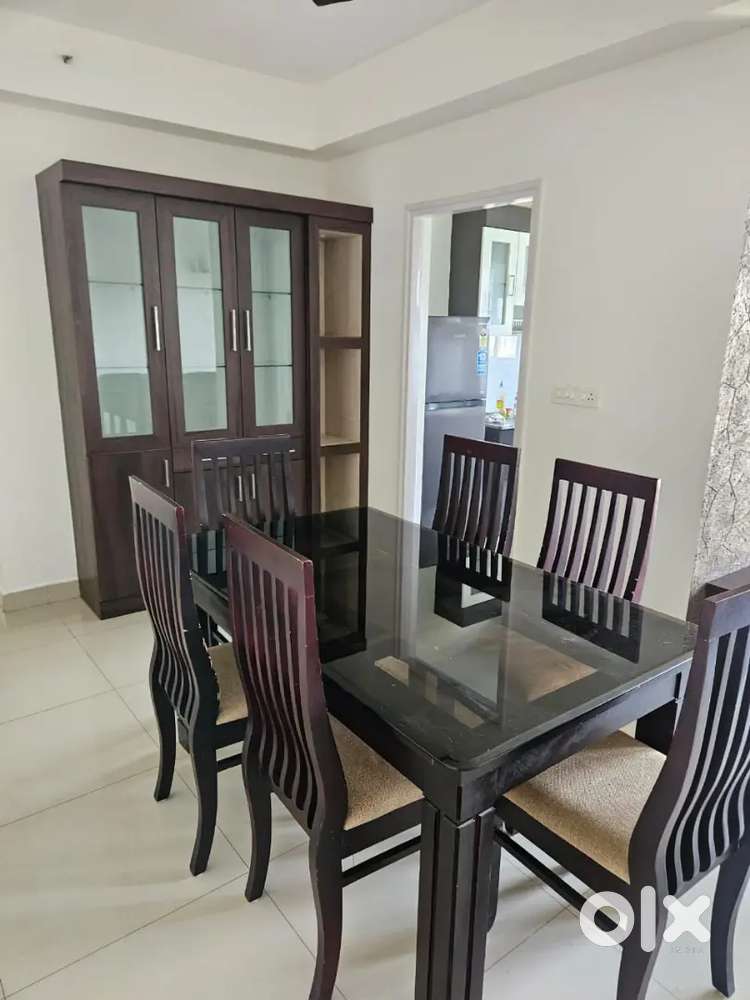Dlf falt fully furnished for 6 bachelors boys or girls