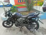 मैं अपनी अपाचे बाइक तत्काल बेच रहा हूँ