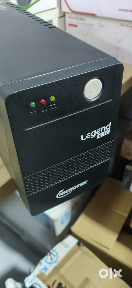 Ups 650  only 7 days old .With bill