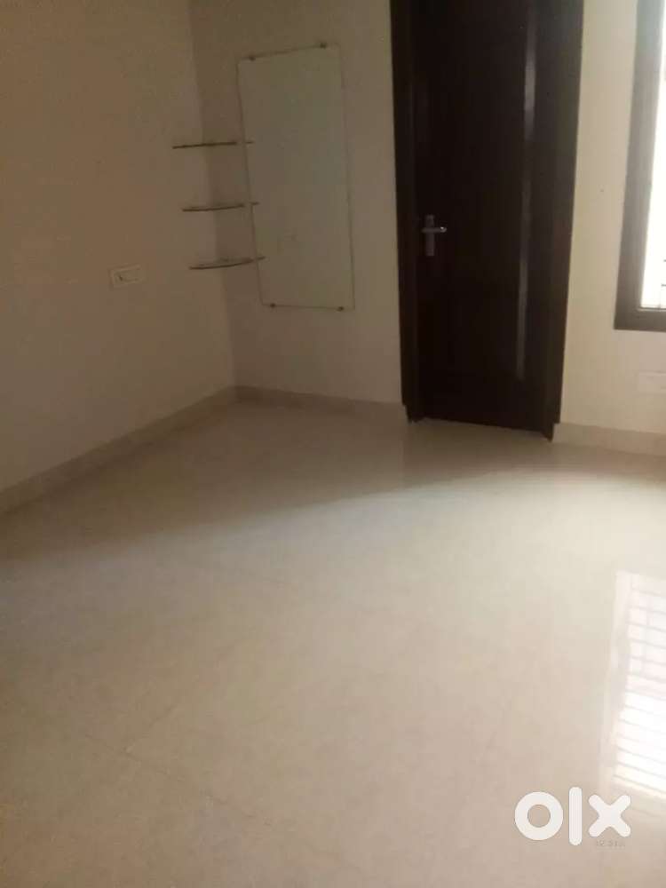 Indipendent Office space available for rent