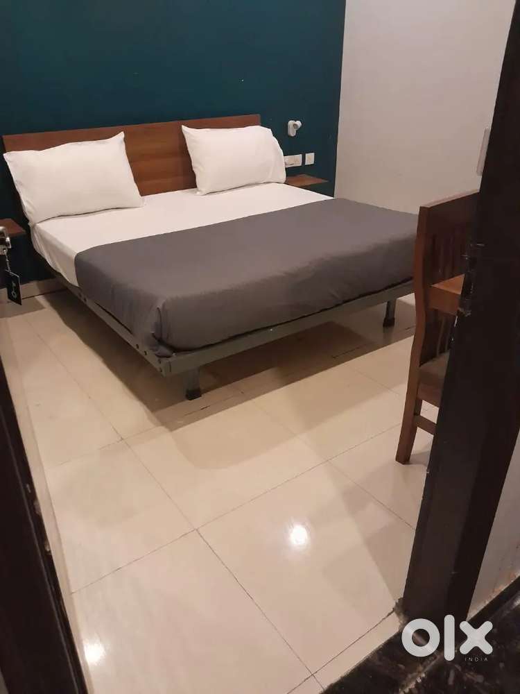 luxury pg for girls and boys in gurugaon with homely 3time food