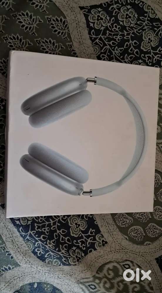AirPods Max Wireless Headphones – Great Condition