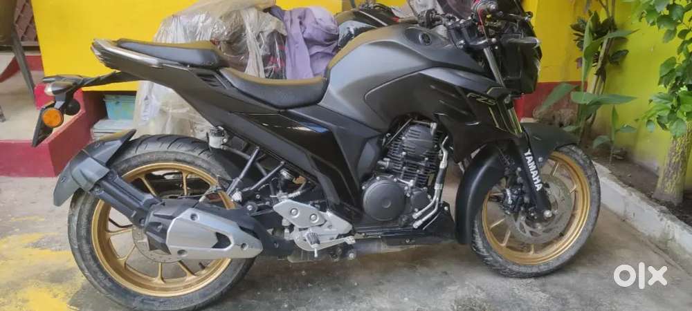 FZ250 YAMAHA BIKE