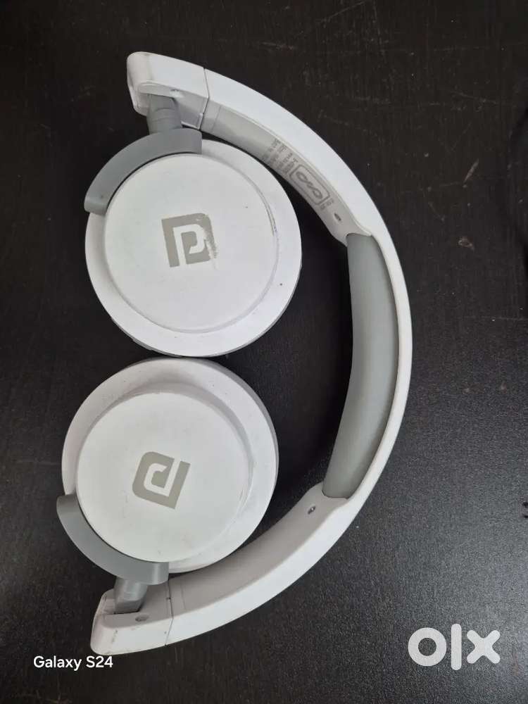 Portronics Bluetooth headphones