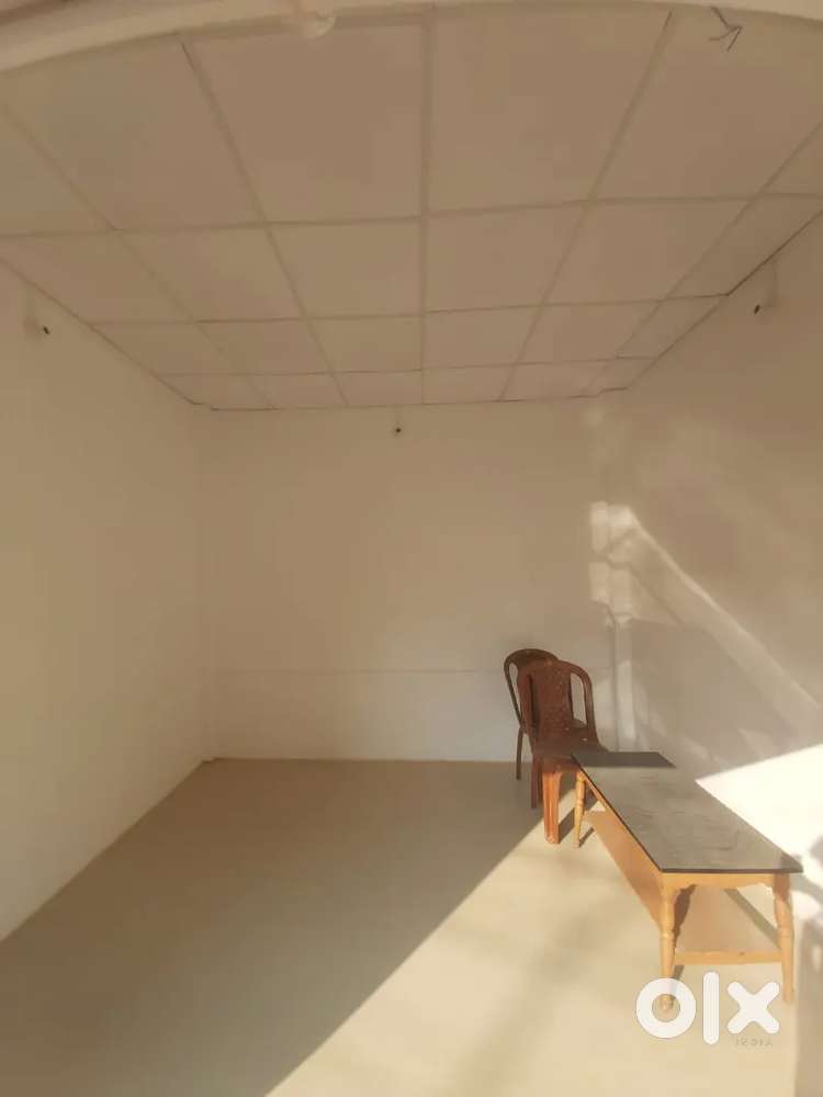 Shop Available for Rent near Downtown Hospital